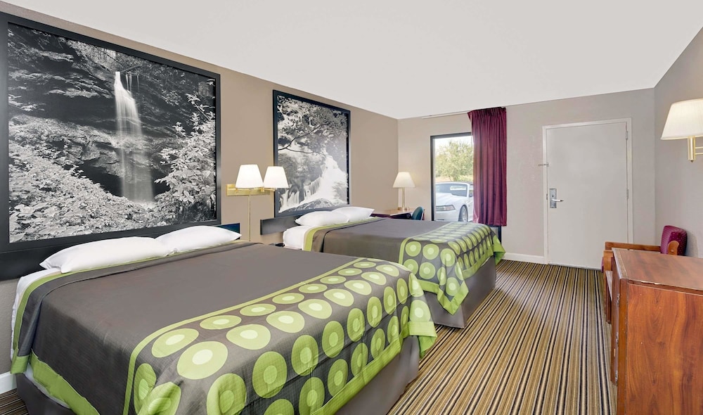 غرفة بسريرين كوين، Super 8 By Wyndham Athens 5/6