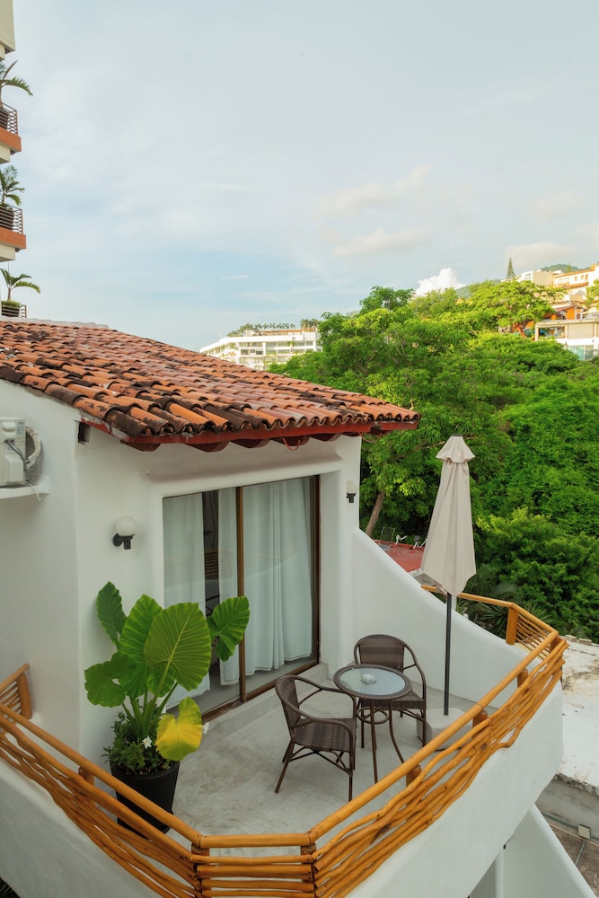 Amaca Hotel Puerto Vallarta 3/76