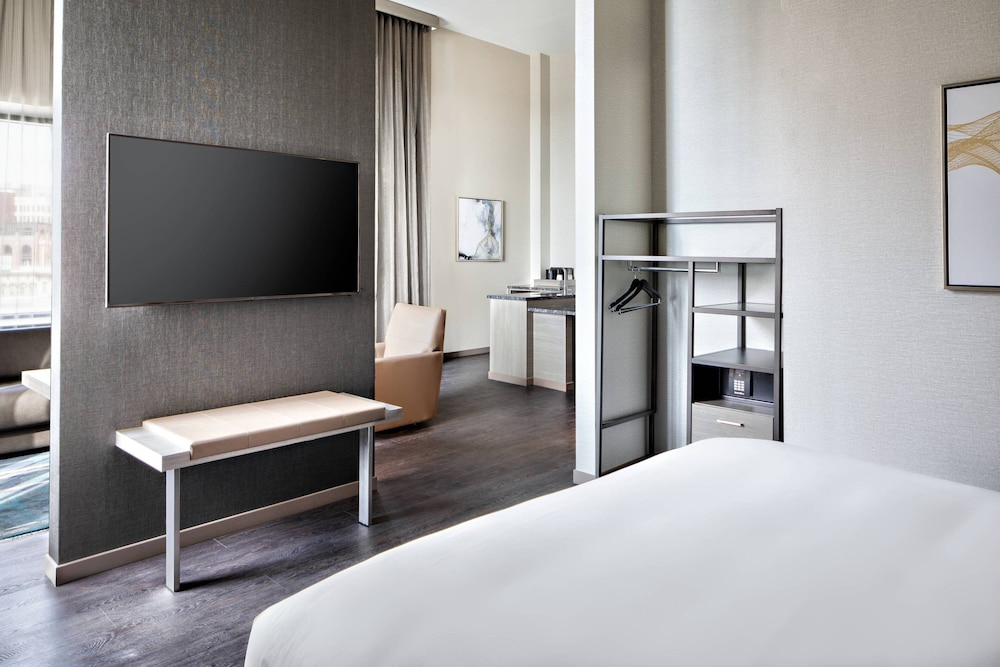 Ac Hotel Grand Rapids Downtown 12/56