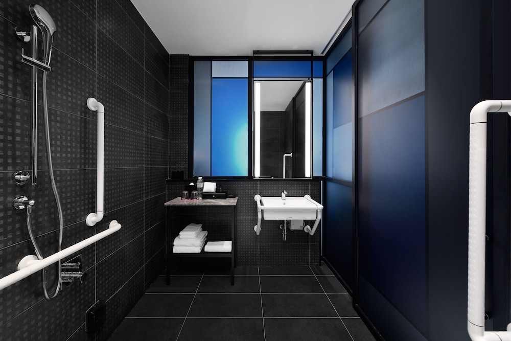 Aloft Tainan Anping 50/50