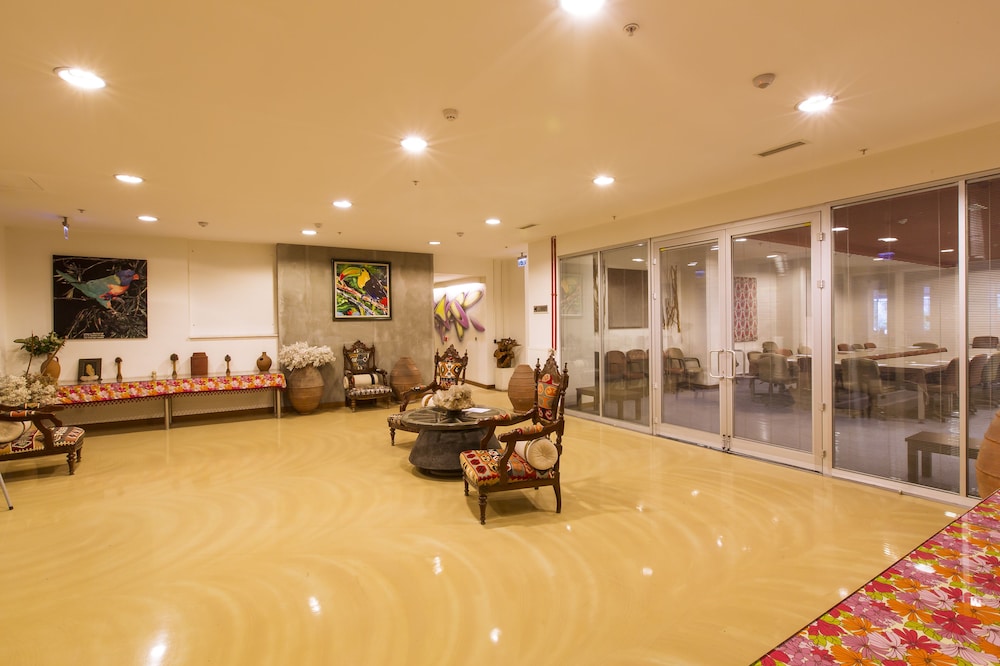Han Hostel Airport North Hotel 9/75