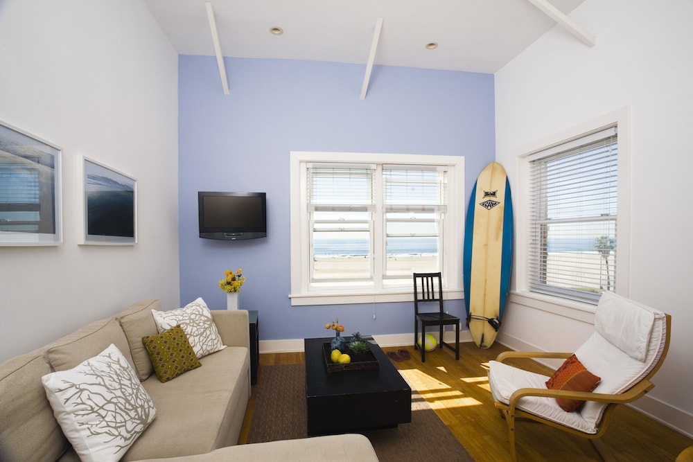 Venice Suites 40/68