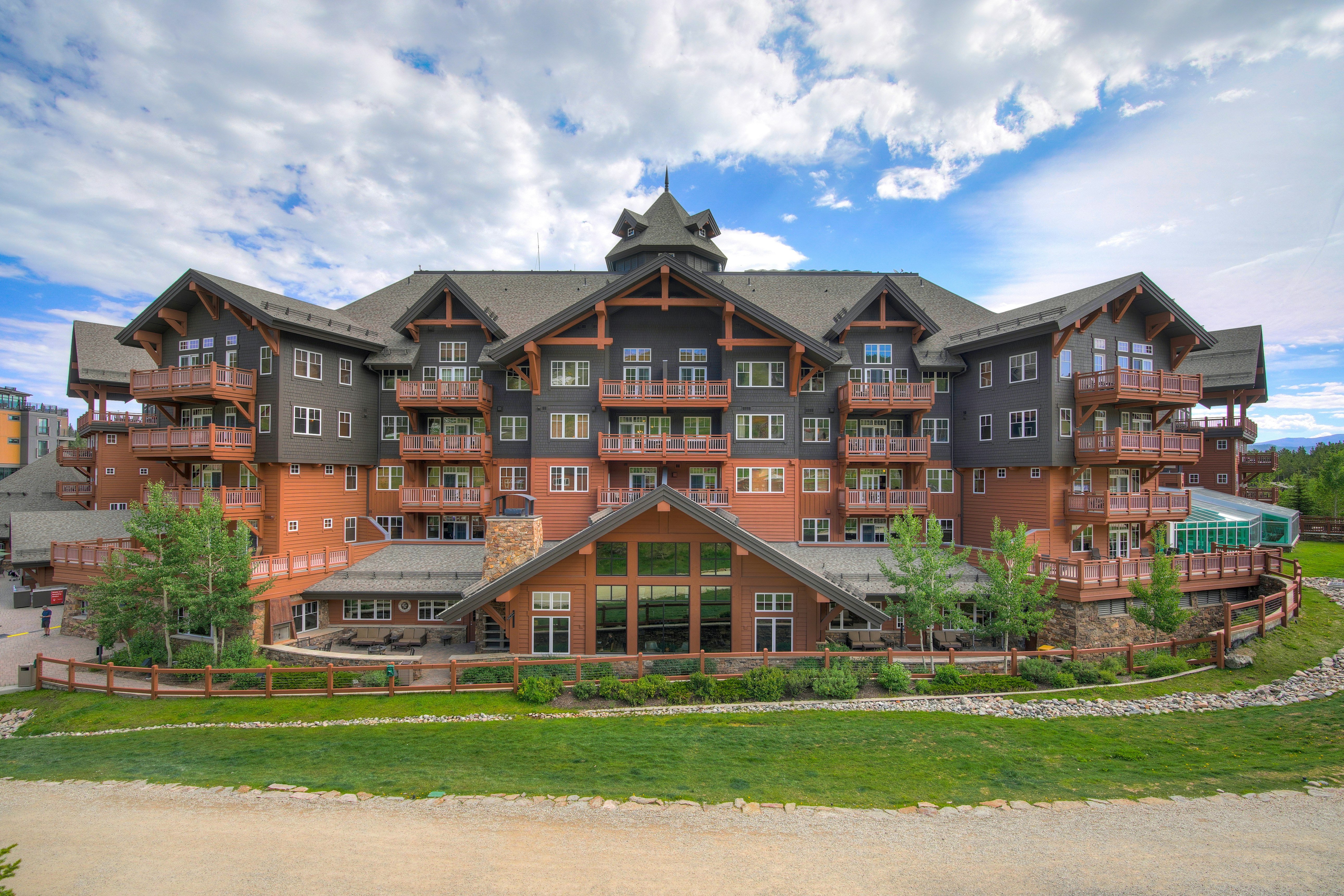 One Ski Hill Place A Rockresort 2/63