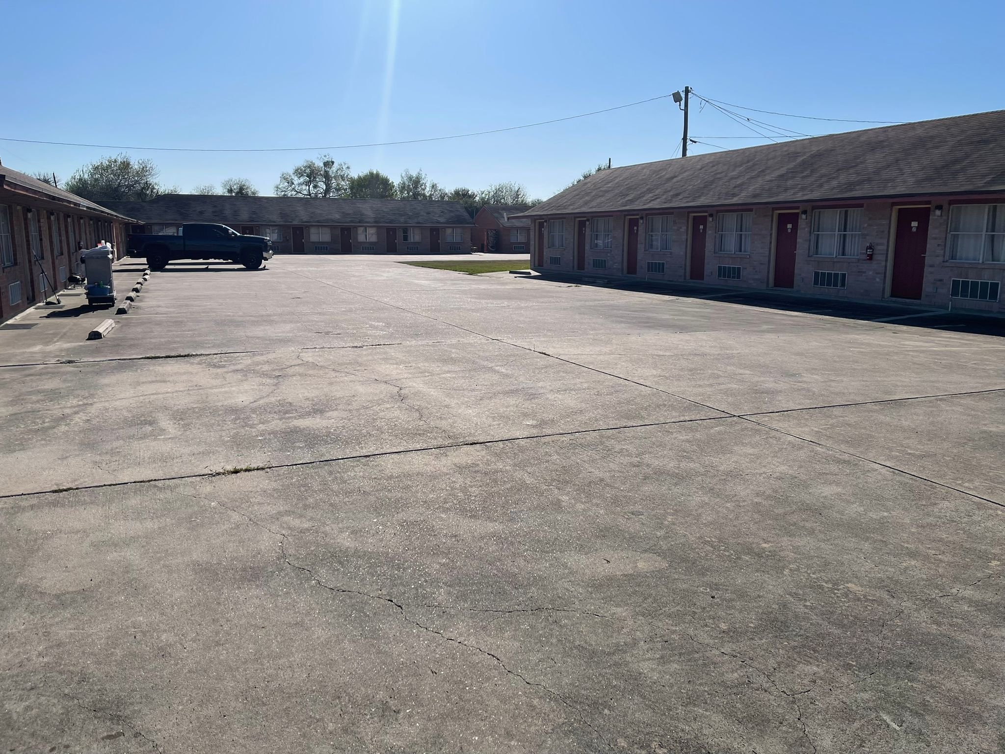 Lakeside Inn & Suites by OYO Mathis I 37 16/16