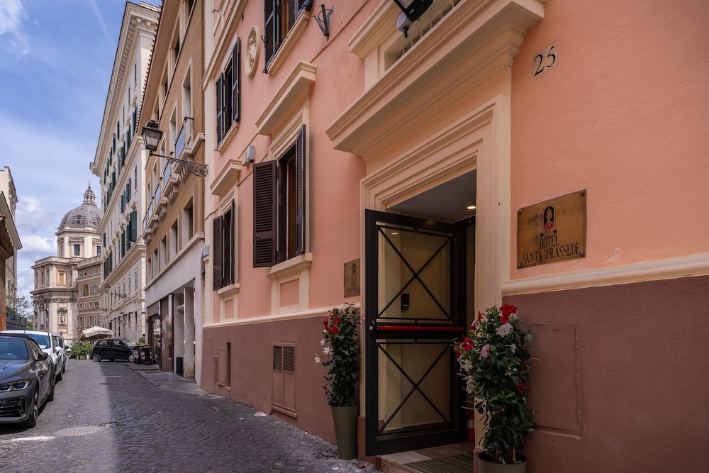 SANTA PRASSEDE 48/55