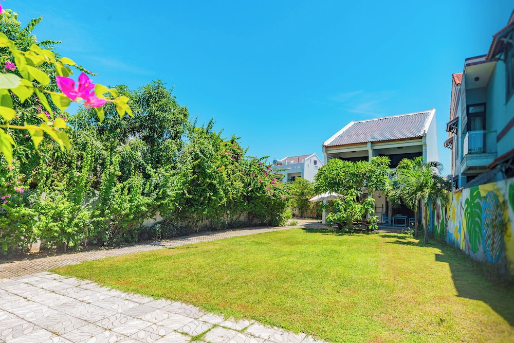 An Bang Beach Side Boutique Homes & Villa 32/36
