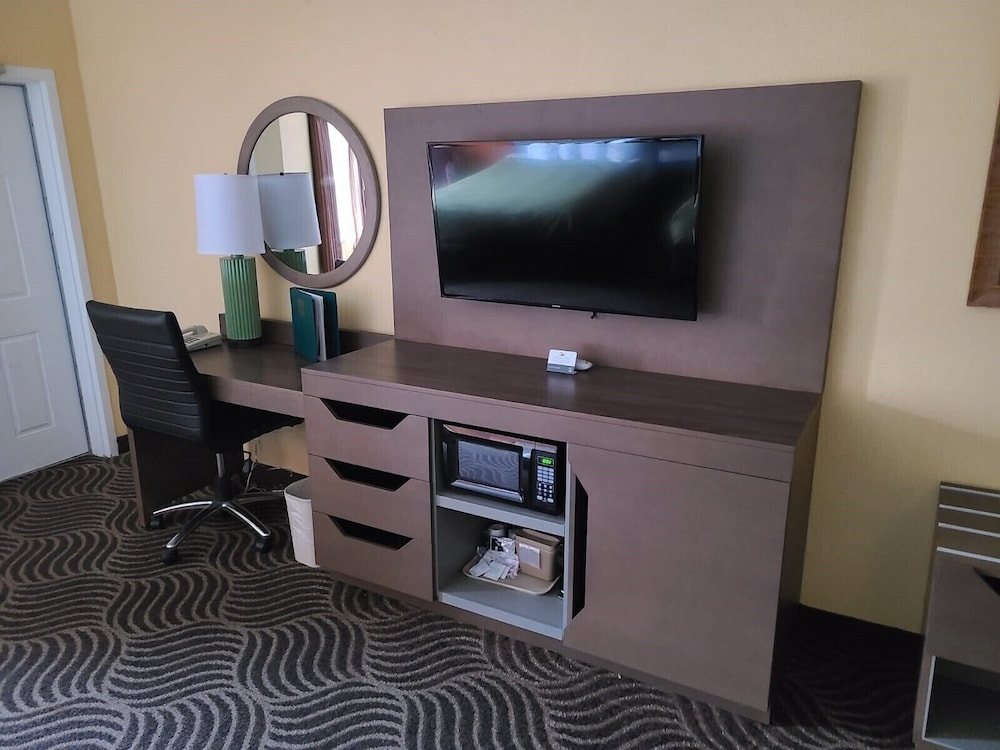Hyatt Select Galveston Beachfront 39/43