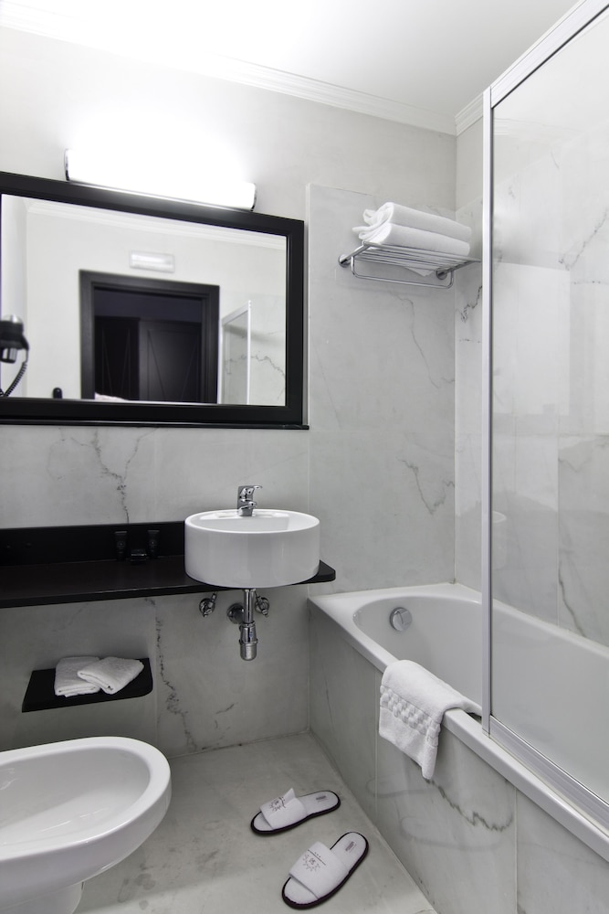 Best Roma Hotel 6/76