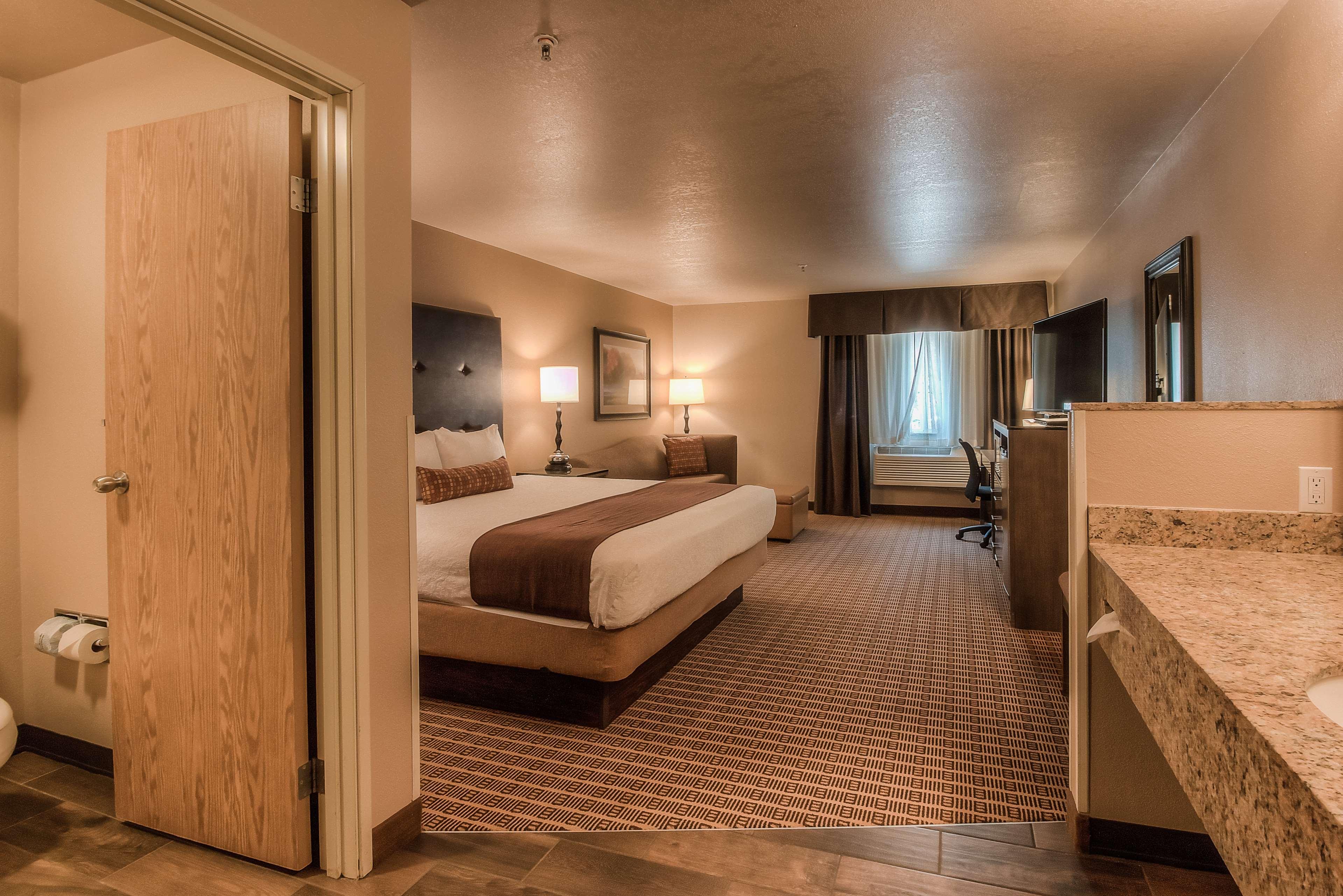Room, King Bed