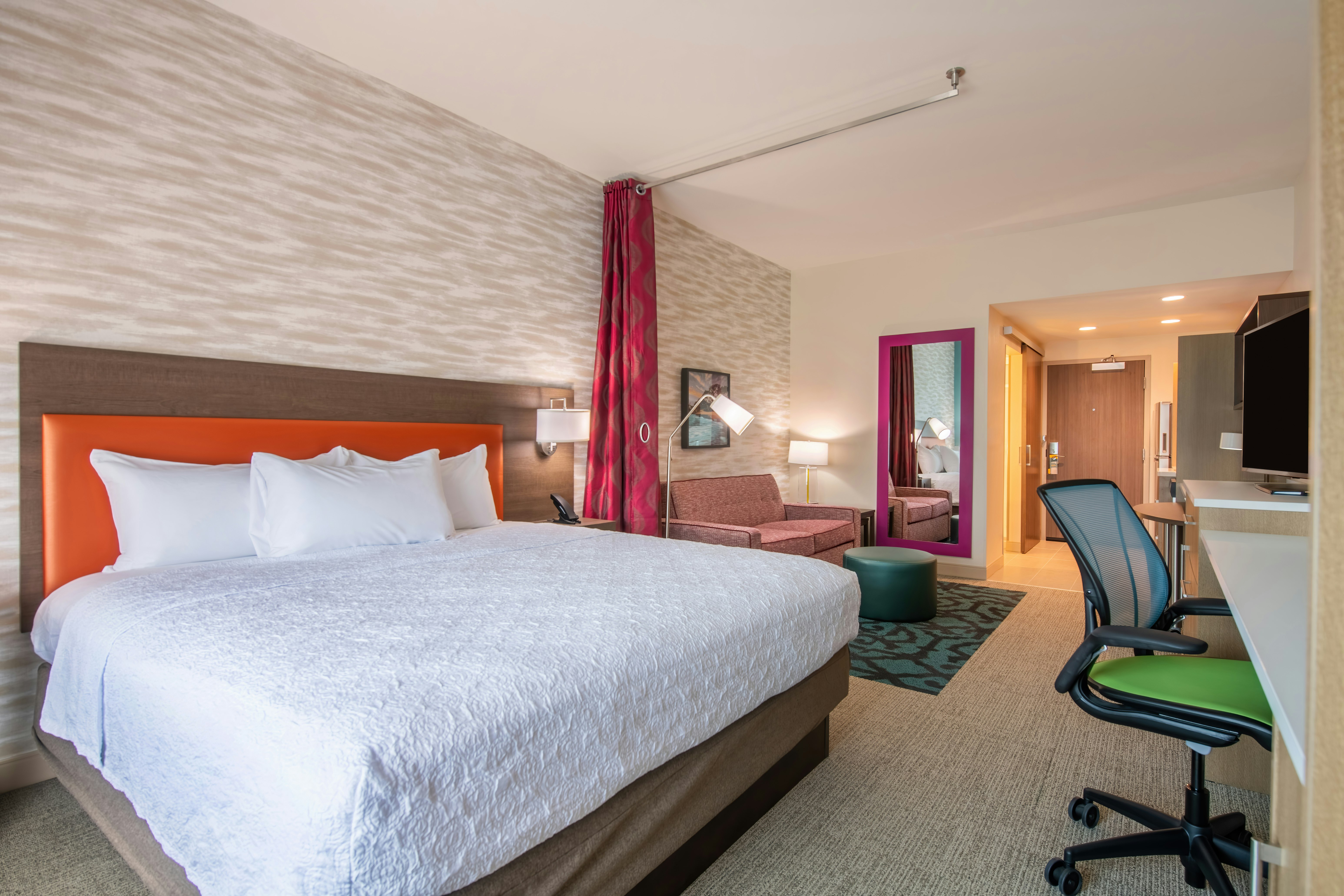 Studio, Suite, King Bed, Accessible