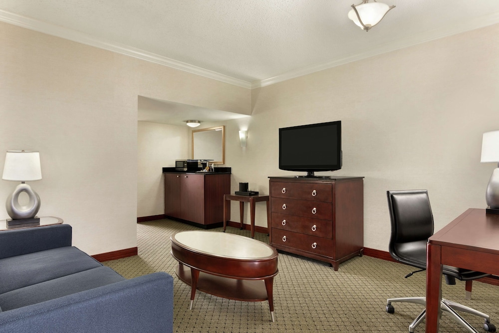 DoubleTree by Hilton South Charlotte Tyvola 28/54