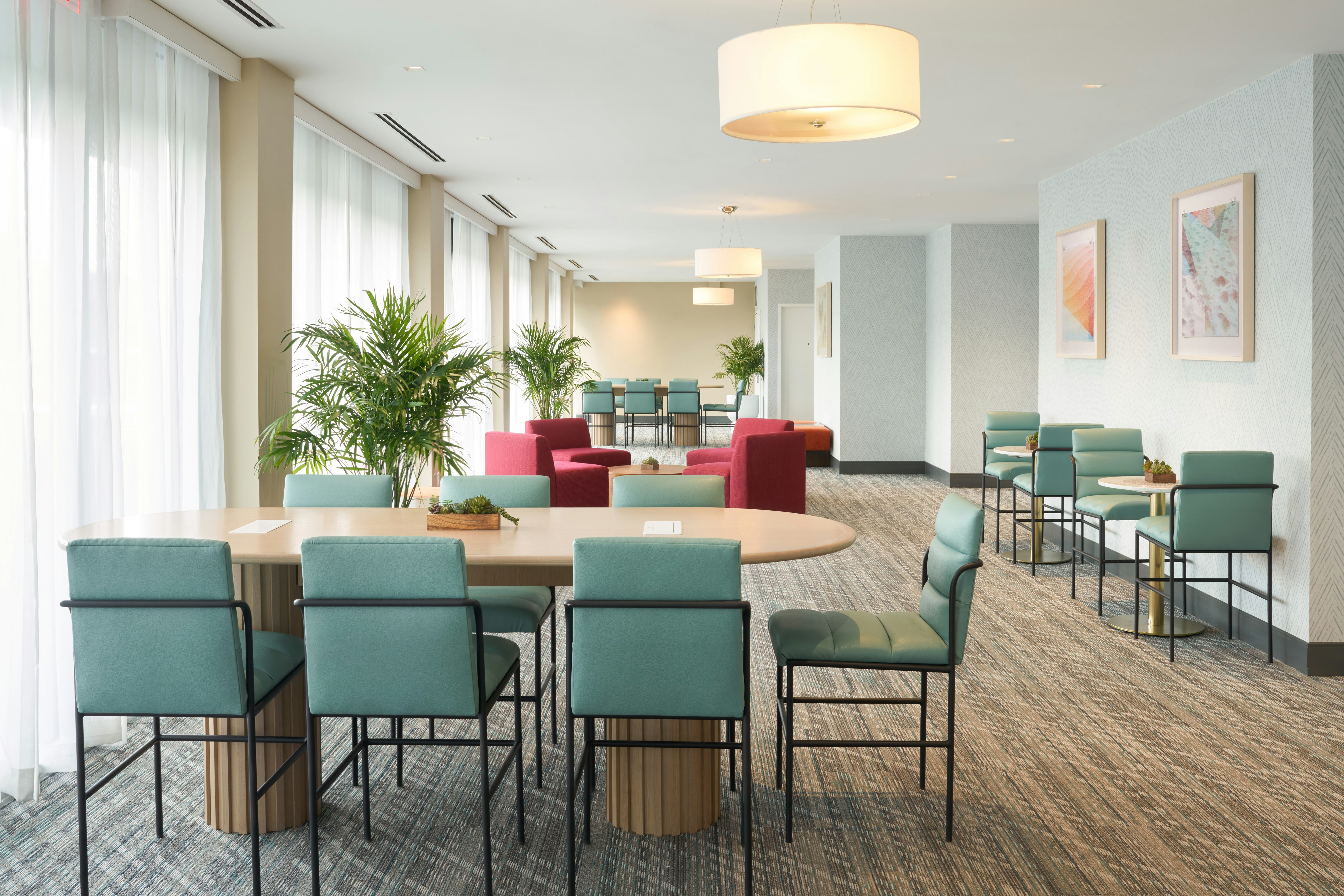 DoubleTree by Hilton Miami North I-95 30/34