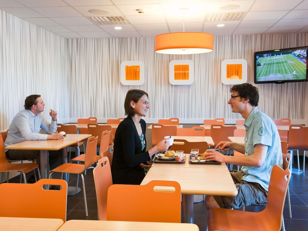 Ibis Budget Brugge Centrum Station 36/43