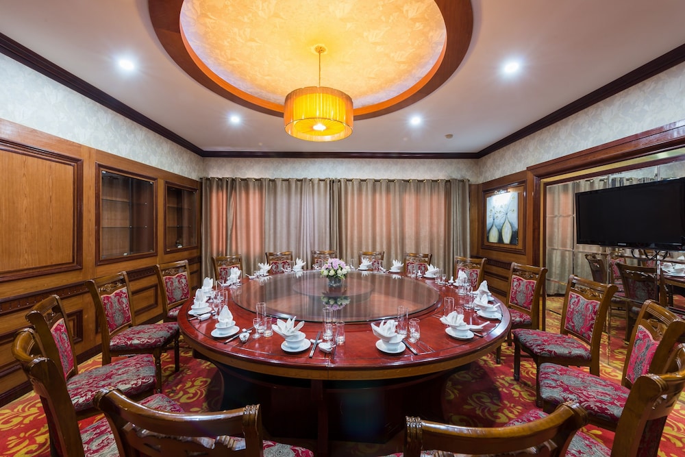 Lao CAI Star Hotel 38/50