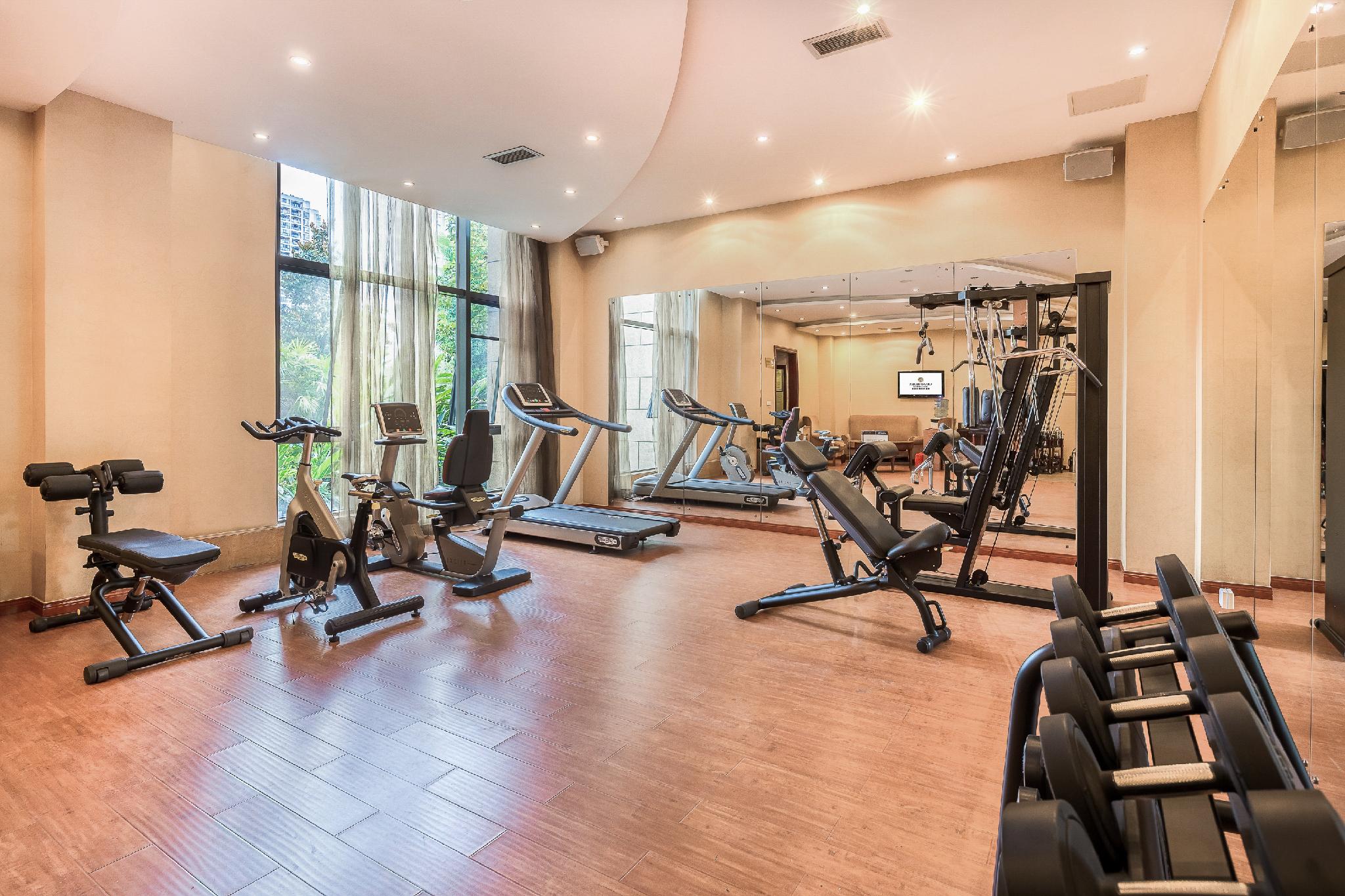 River & Holiday Grand Rezen Hotel YunYang 48/56