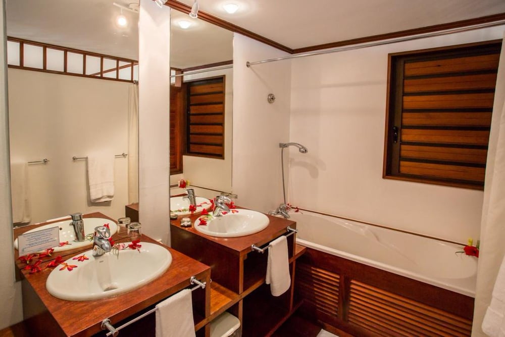 Oure Lodge Beach Resort 20/47