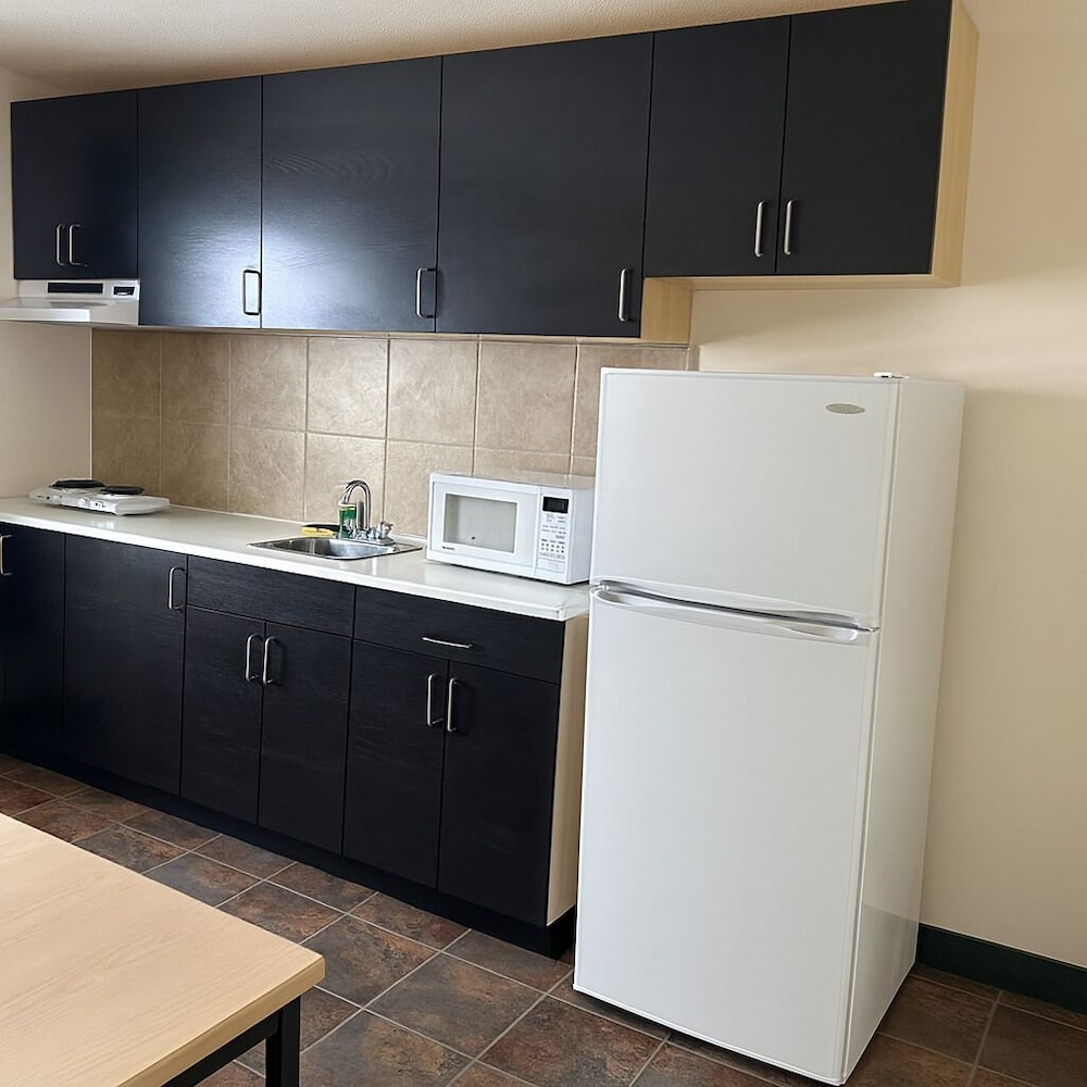 Travelodge by Wyndham Valleyview AB 10/51