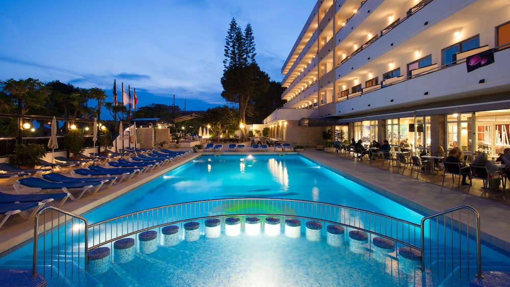 Hotel Mariant 6/33