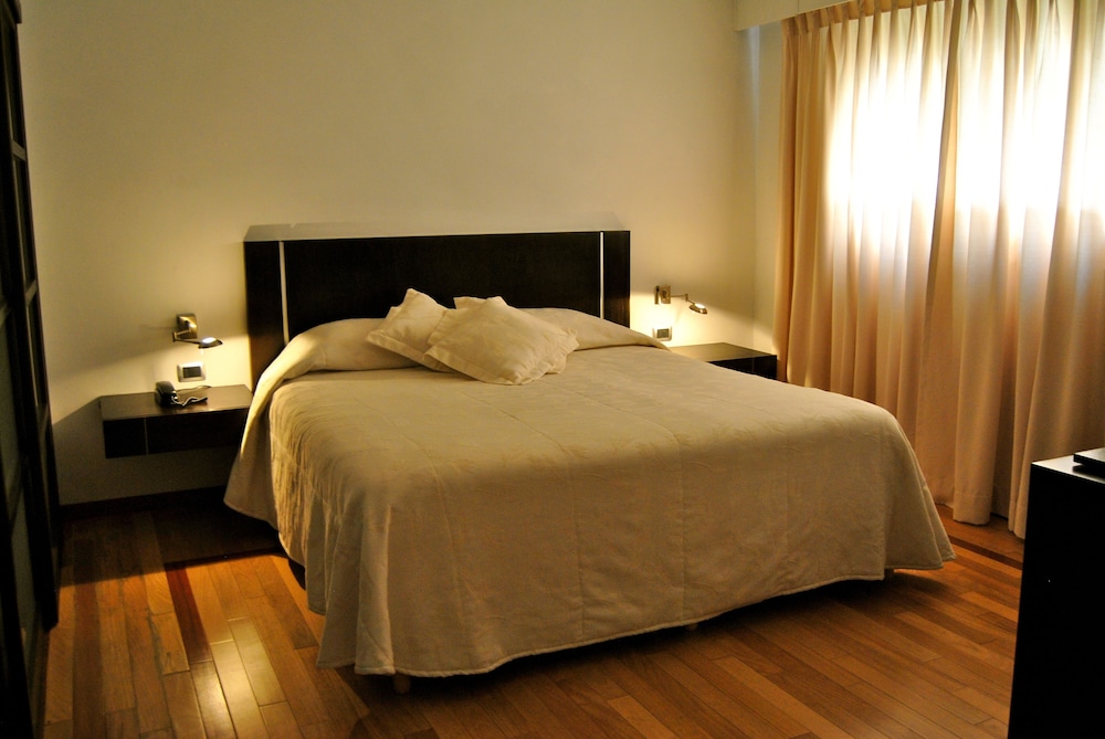 Iberia Hotel 8/64