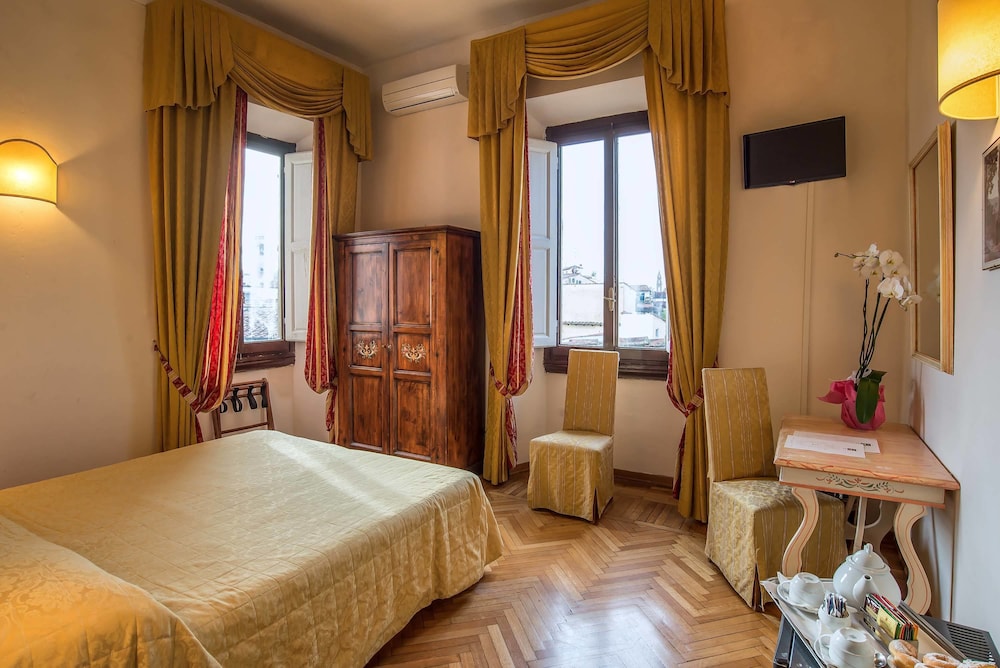 CLASSIC, DOUBLE OR TWIN BED