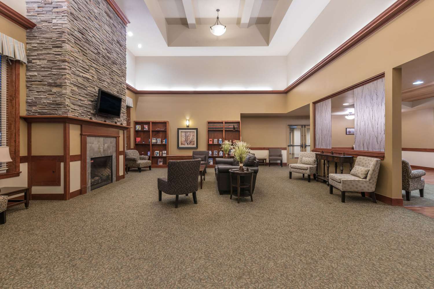 Clarion Hotel & Suites Williston 7/9