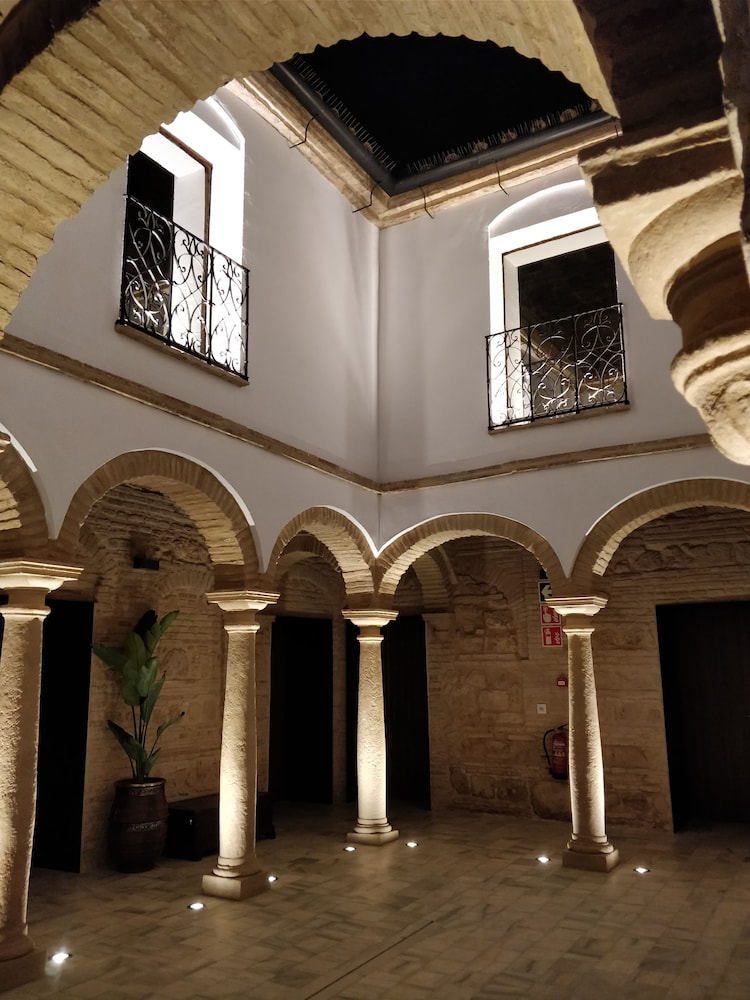 Patios Del Orfebre 3/64