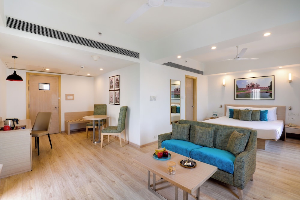 Red Fox Hotel Sector 60 Gurugram 43/62