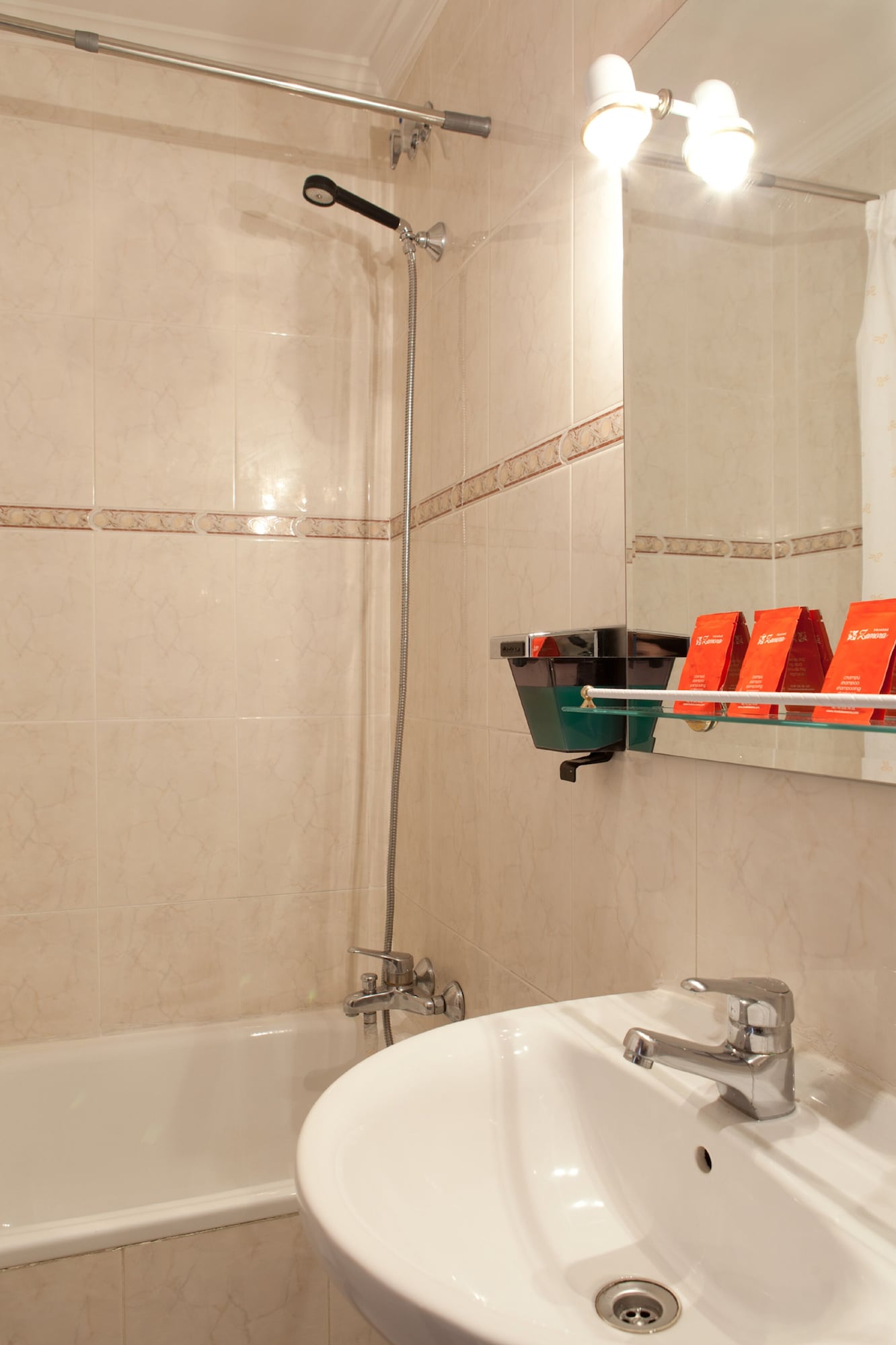 غرفة رباعية بأربعة أسرّة، Hostal Zamora 5/5
