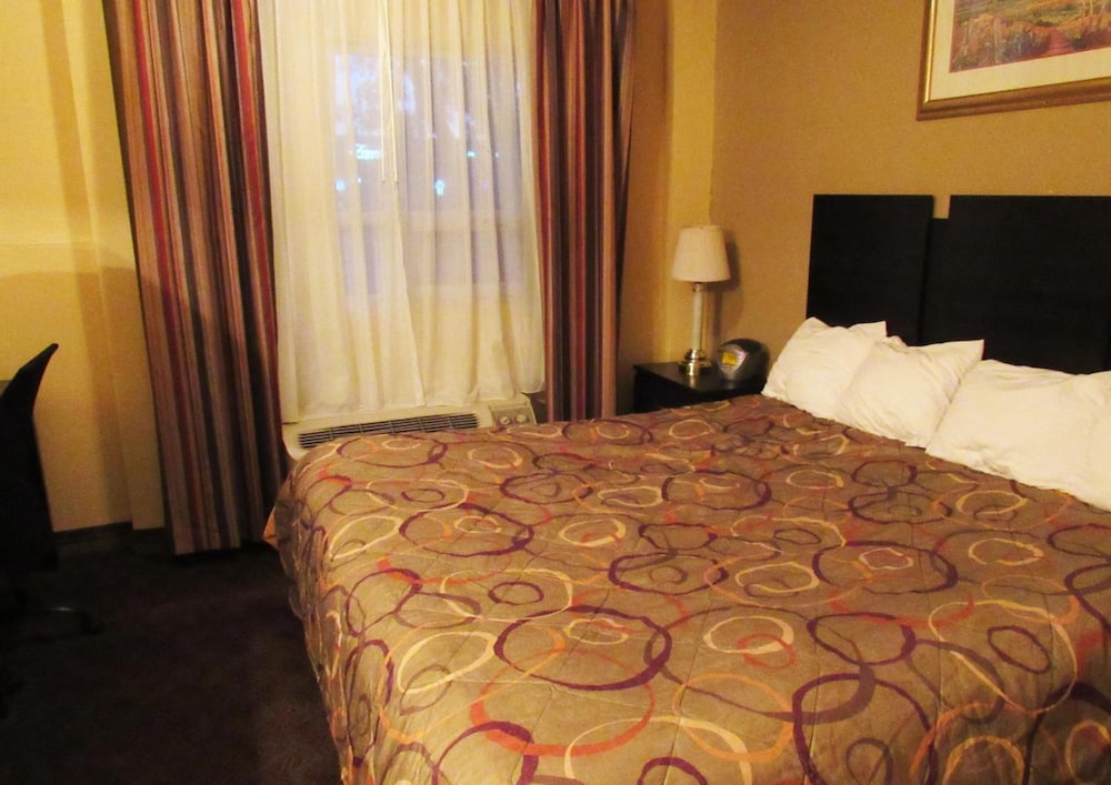 Rodeway Inn 16/28