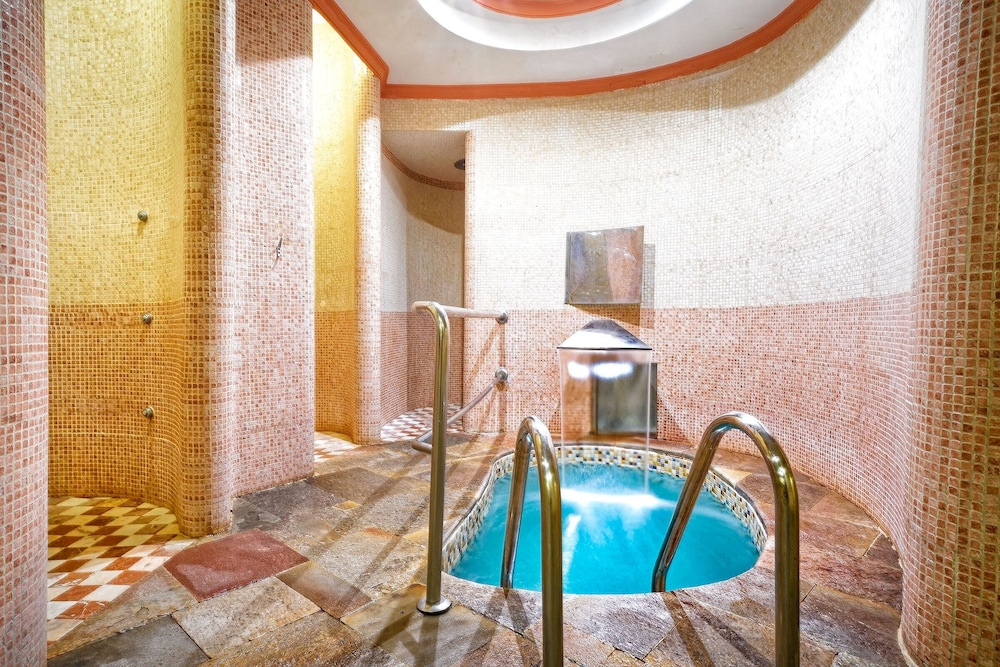 Bull Vital Suites & Spa Boutique Hotel 18/46