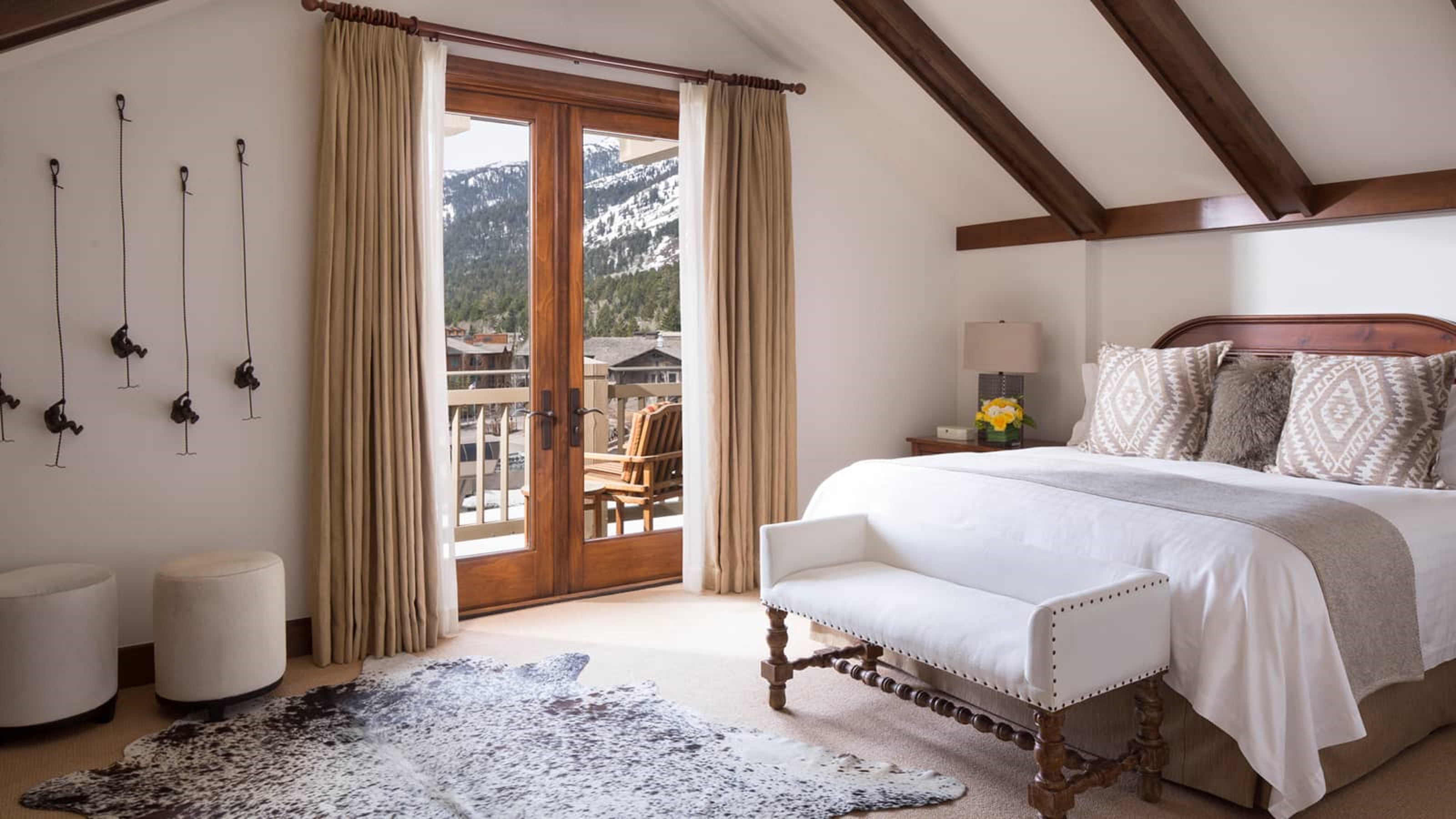 4 Bedrooms, Connecting, Slope, Residence