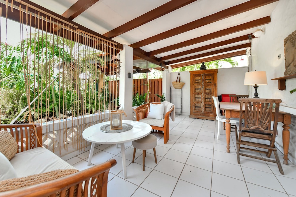 Brisas Studio Apartments - Adults Only 30/50