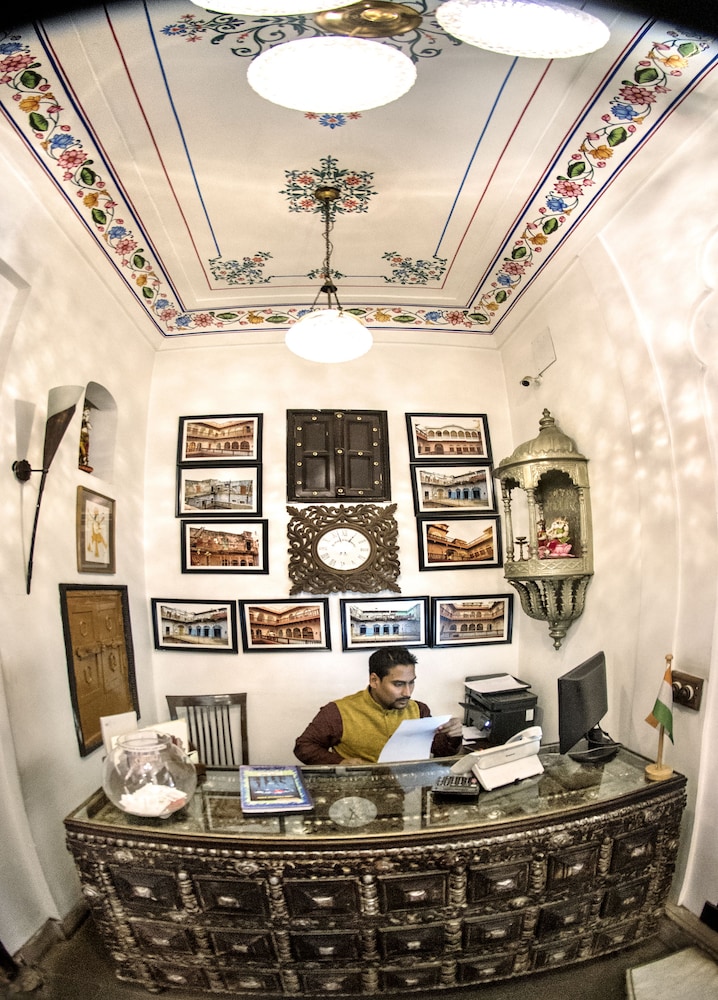 Haveli Dharampura 8/47