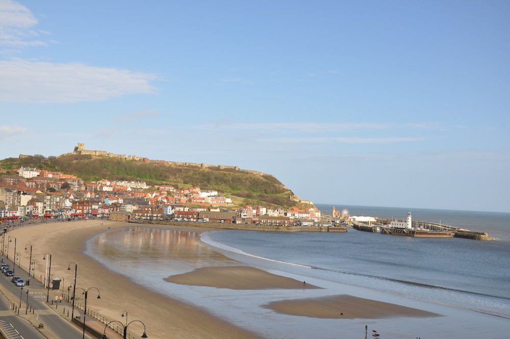 Grand Hotel Scarborough 68/72