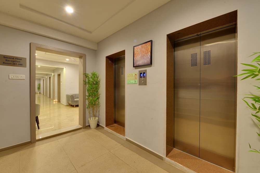 Iris Beacon Hotel, Rajkot 24/32