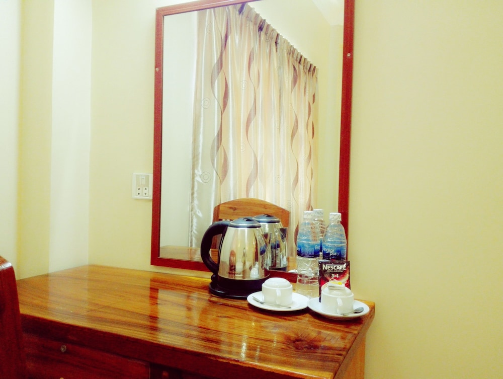 Golden Star Inn 29/40