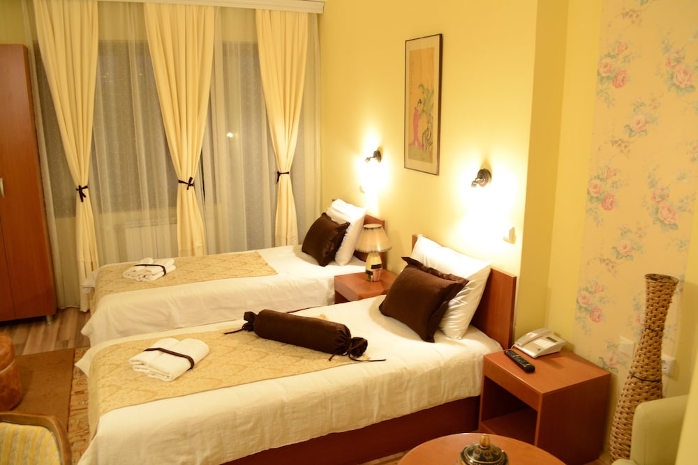 Hotel Pine 14/38
