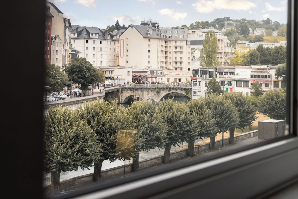 Hotel Paradis De Lourdes 55/62