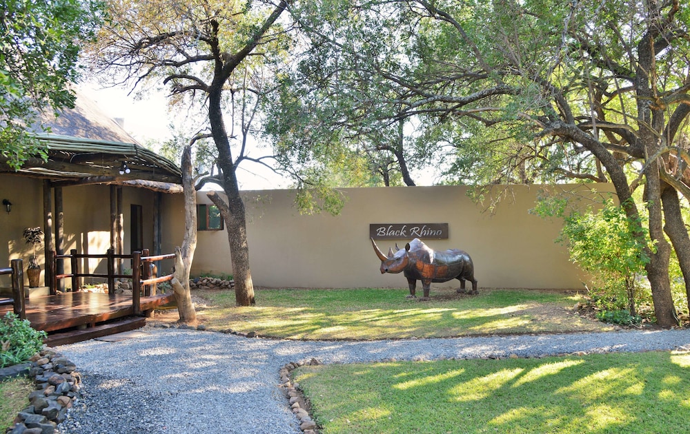 Black Rhino Game Lodge 61/69