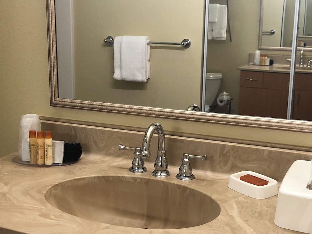 Aspen Suites Hotel Juneau 46/47