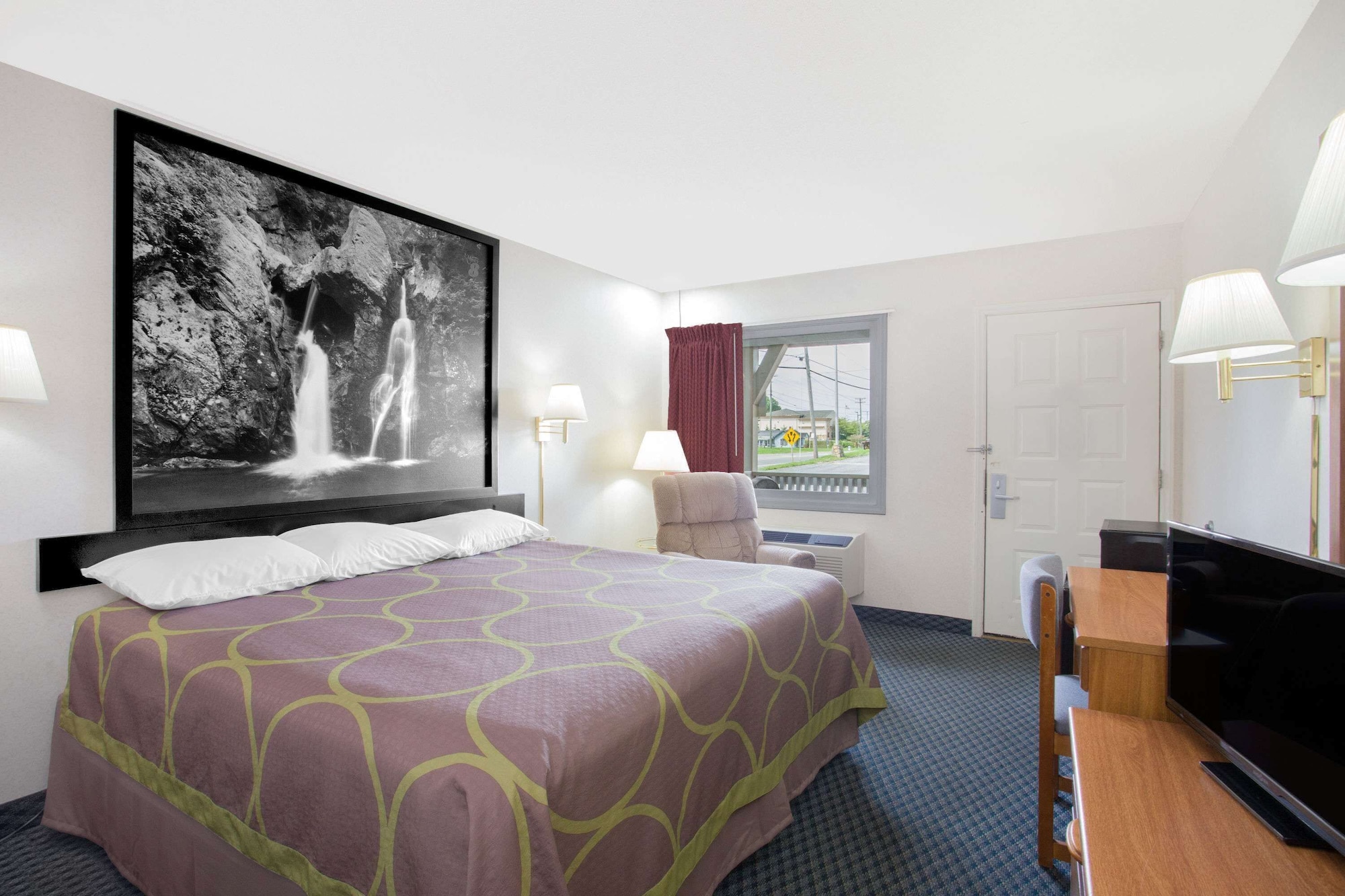 Room, King Bed, Smoking, Accessible