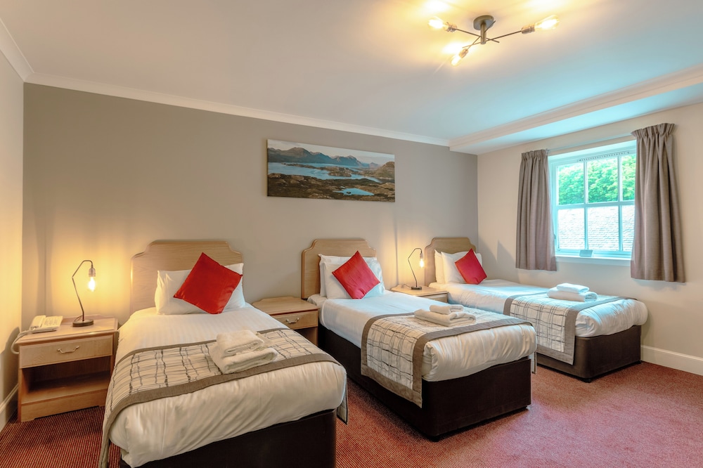 Family, Triple, 1 Double and 1 Single Bed