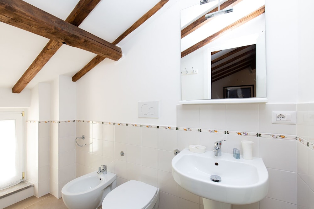 Tenuta Capizucchi 50/50