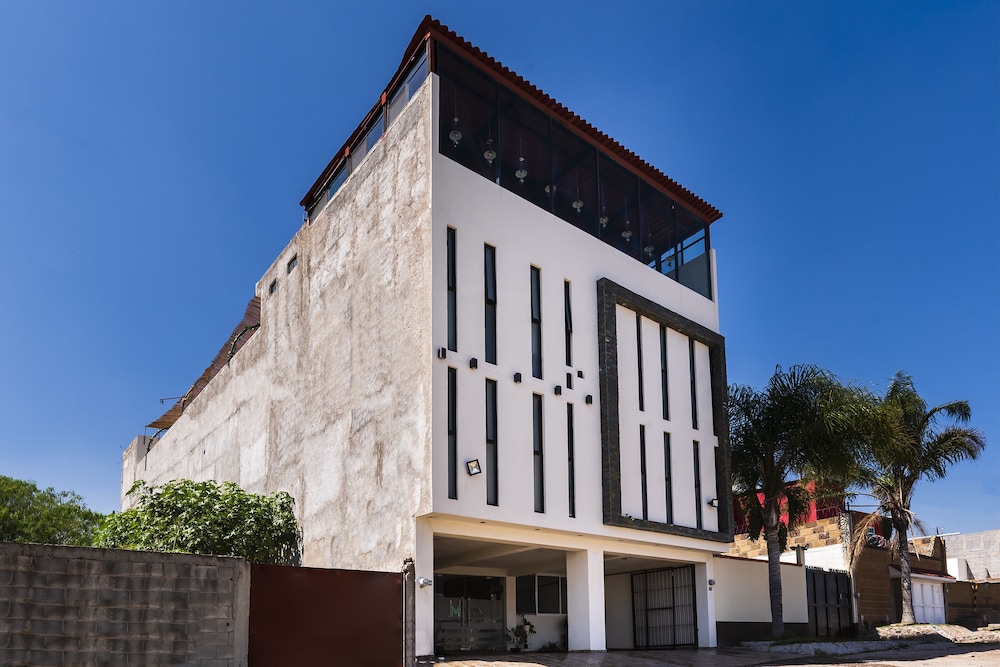 Capital O Hotel Joyma Suites, San Luis in SAN LUIS POTOSI