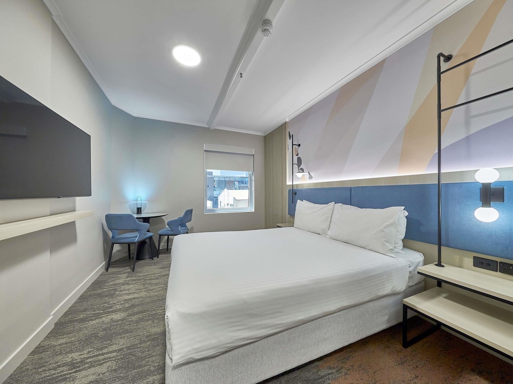 IBIS PERTH 19/70