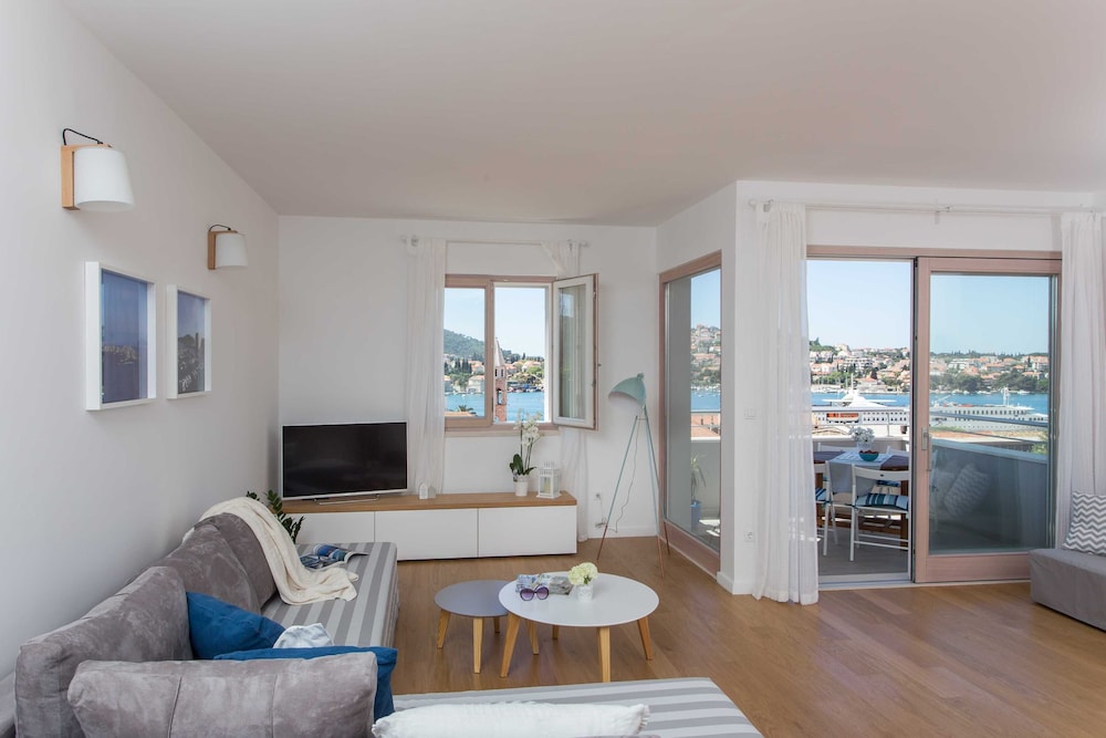 Apartments Villa Karmen 30/50
