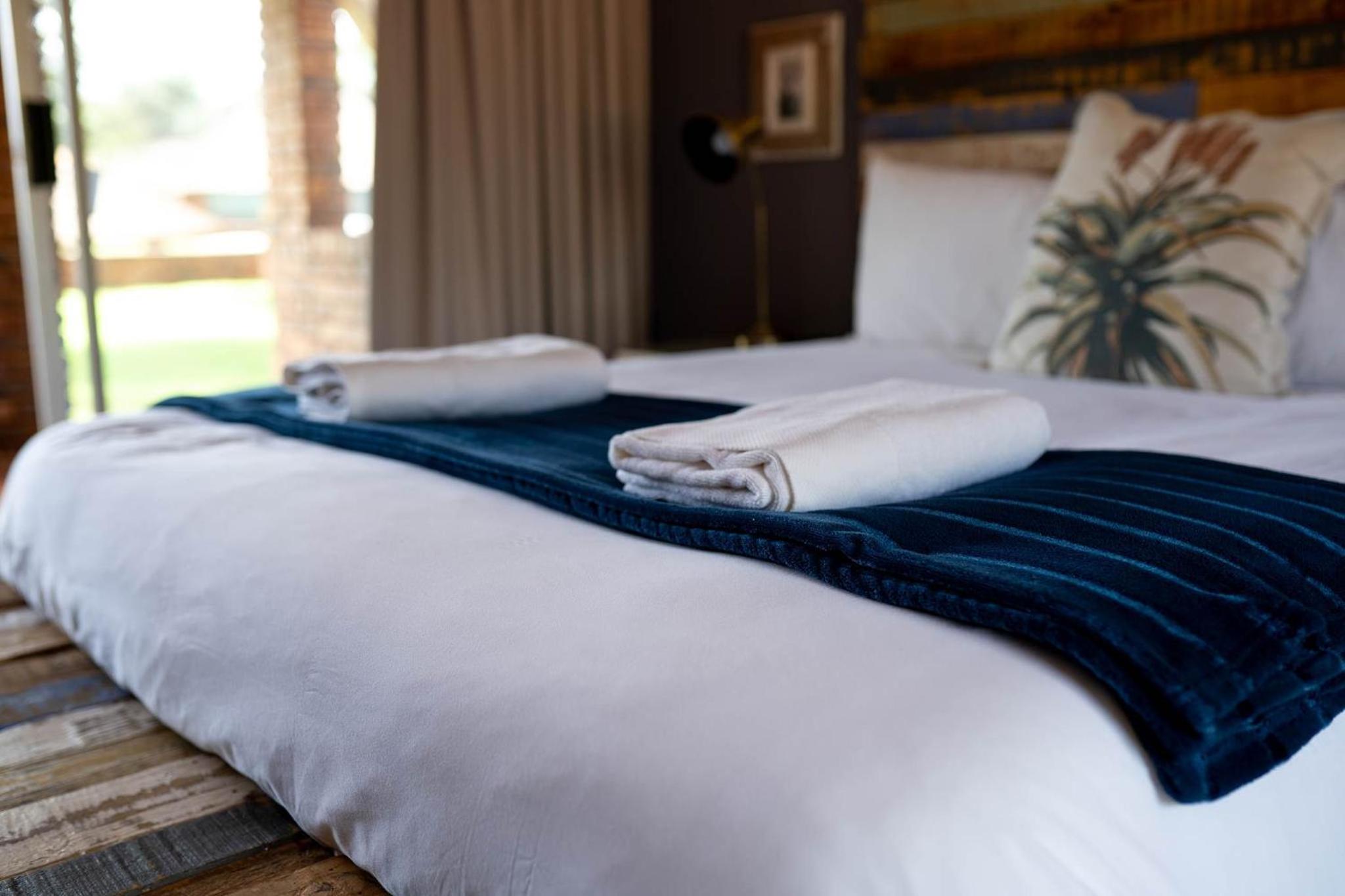 Red Sands Country Lodge 10/50