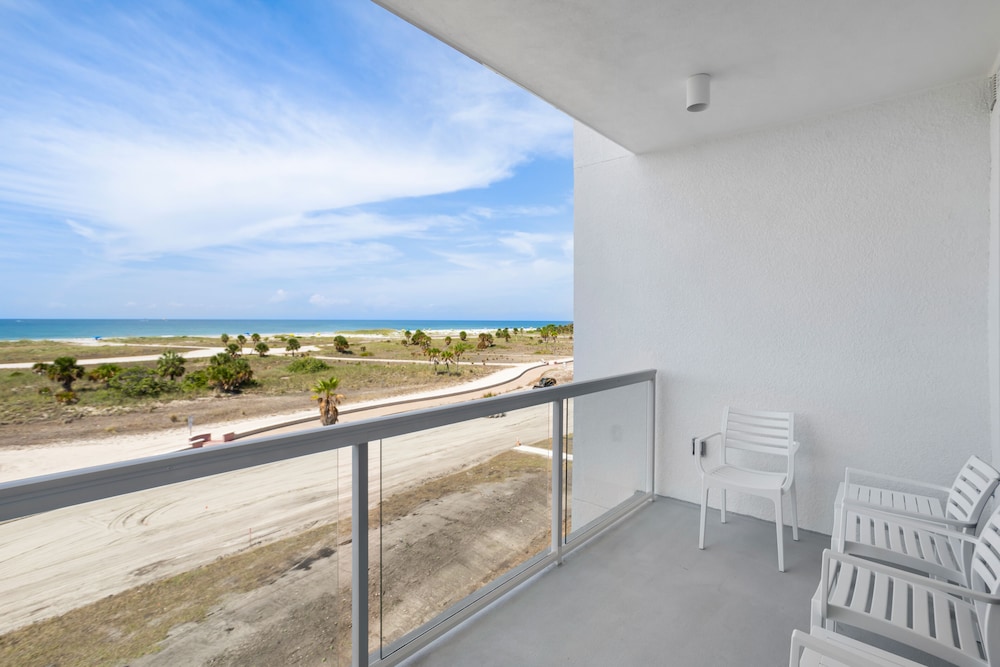 Treasure Island Ocean Club 17/50