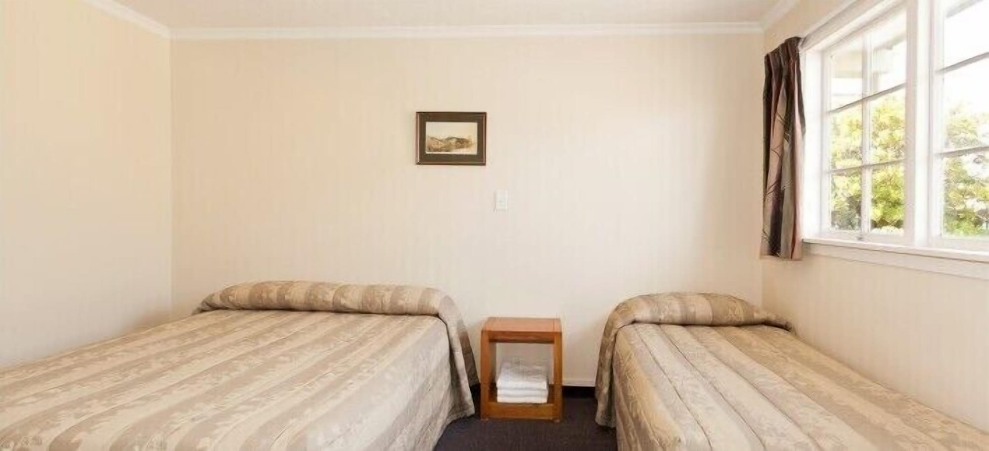 3 BEDROOMS, BASIC, APARTMENT, KITCHEN, GROUND FLOOR