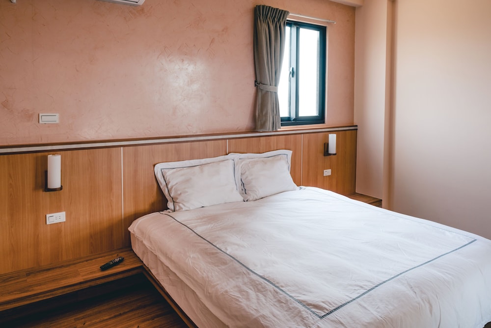 Destination Inn 8/50